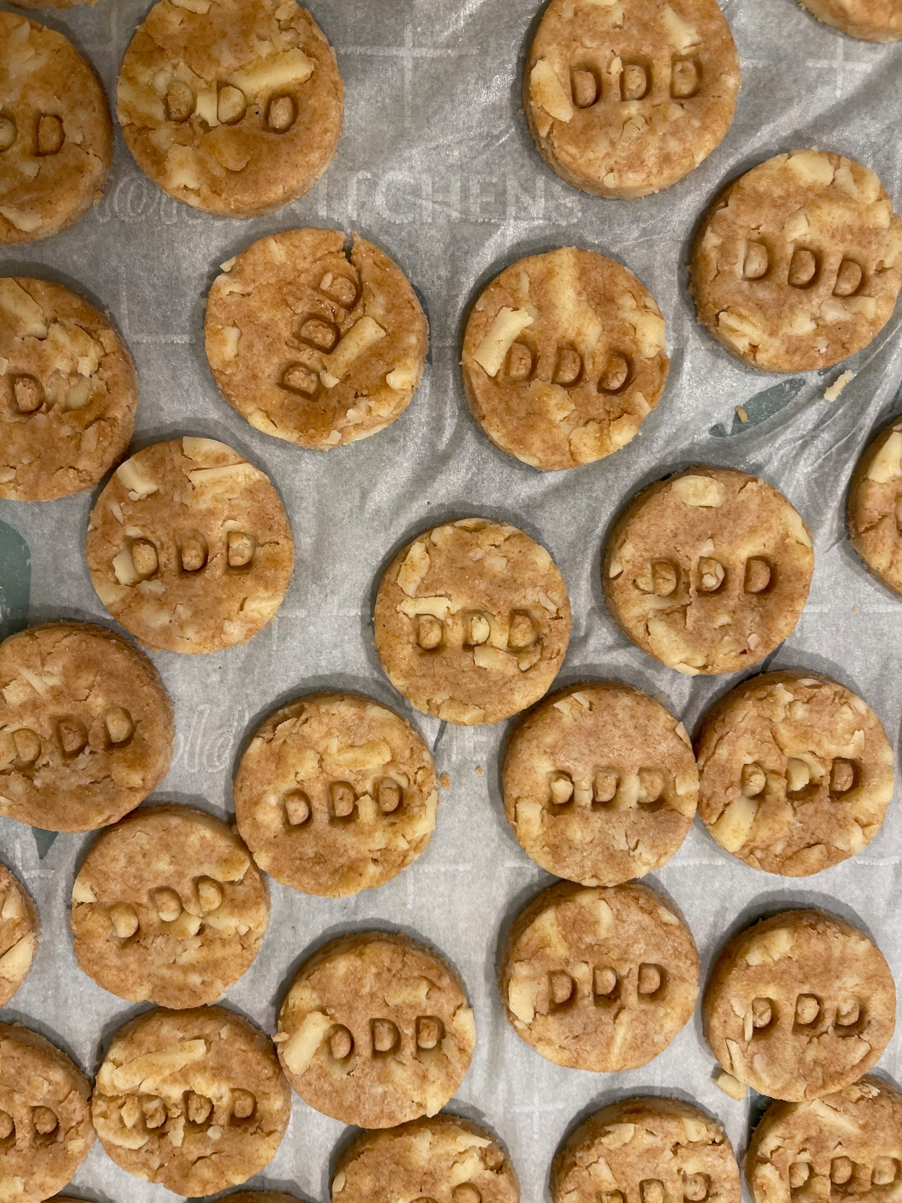 Cheddar Cheese Crisps Organic 12oz
